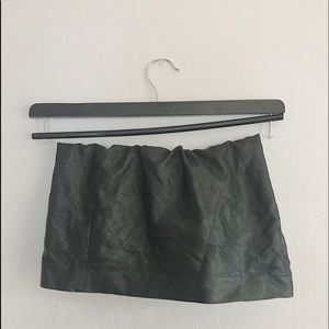 BLACK MINI LEATHER SKIRT